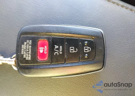 2017 Toyota Prius Prime Advanced z USA, uszkodzony, nr VIN JTDKARFP4H3029011